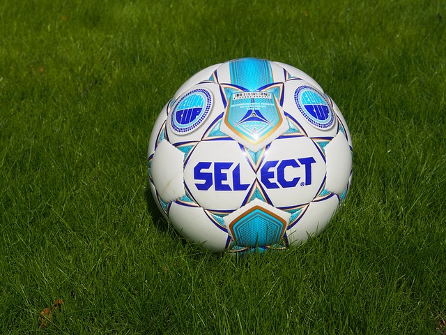 而乒乓球运 而乒乓球运