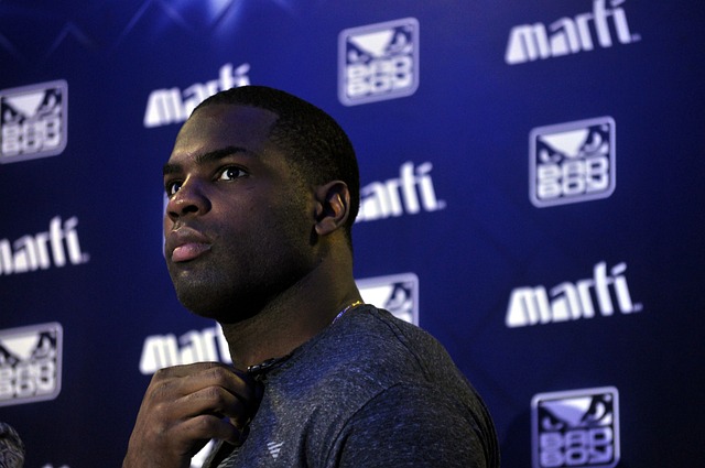 放手地进攻 放手地进攻